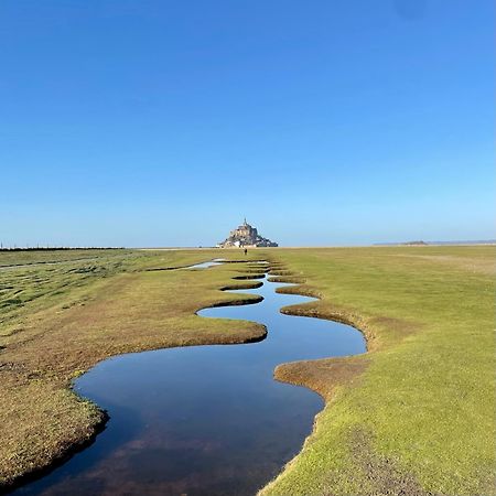 Sunset Family Guesthouse Mont Saint Michel Céaux المظهر الخارجي الصورة